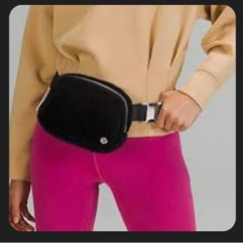 lululemon athletica Black Belt Bag